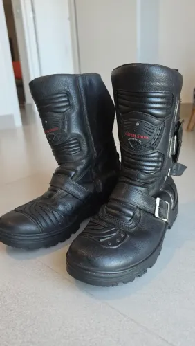 Bota motociclista Atron shoes