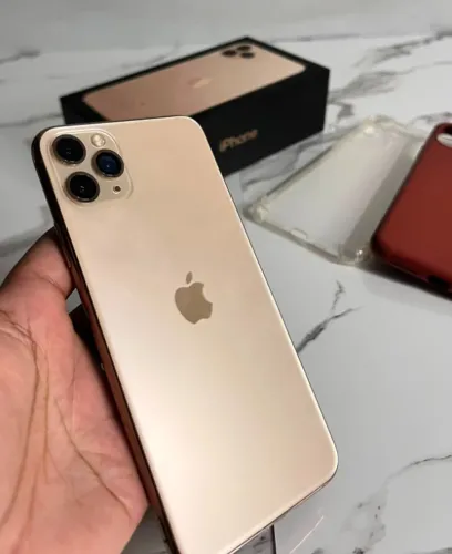 iPhone 11 Pro Max Gold