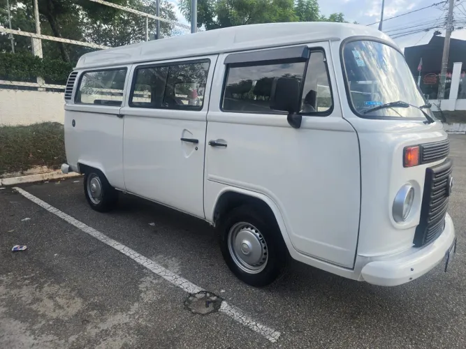 Volkswagen Kombi Standard 1.4 MI Total Flex 8V 2014