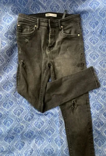calça jeans zara skinny preta 38
