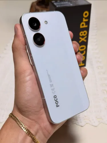 Poco X8 Pro 5G lacrado