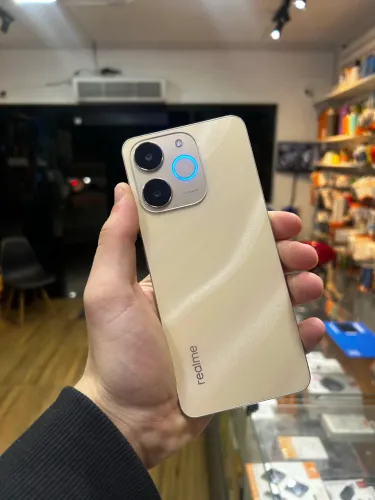 Realme note 70
