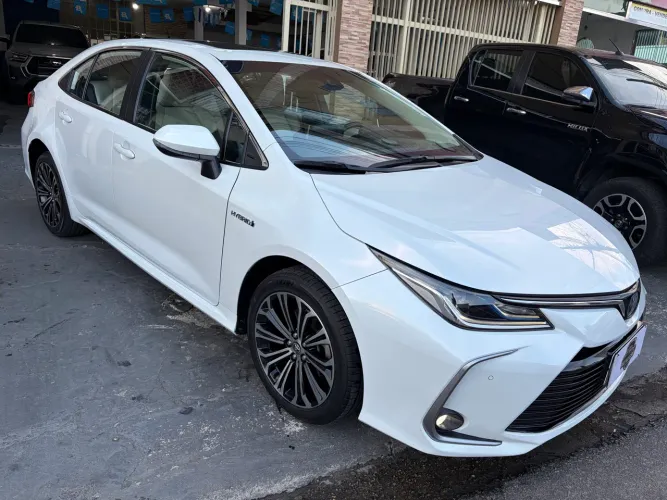 Toyota Corolla Altis Prem. Hybrid 1.8 Flex AUT 2023