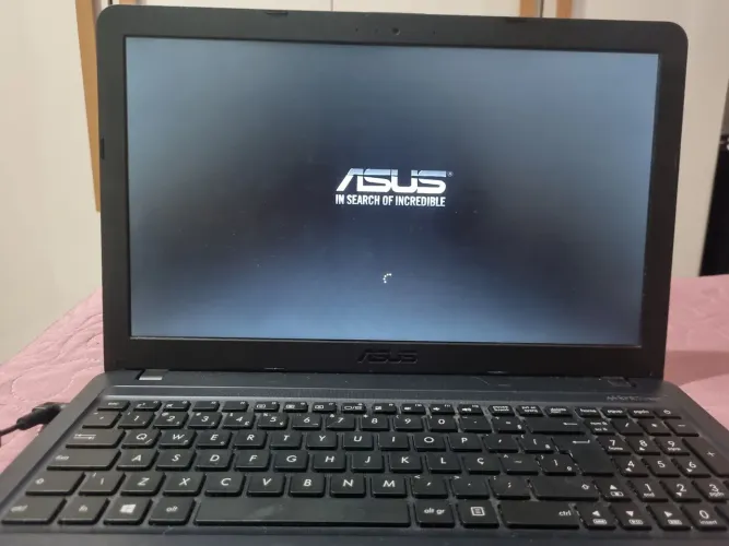 Notebook ASUS X543M (VivoBook) 