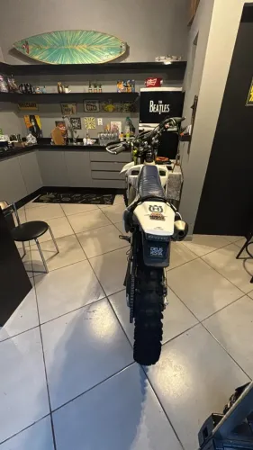 Husqvarna TE 300i 2023