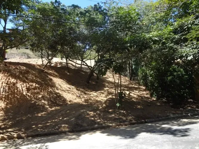 Terreno no Colinas do Ermitage, Sousas 1.760 m2