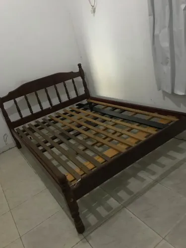 Vendo cama de casal