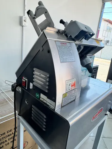 Cortador de Frios Automático 300mm SEMINOVA 