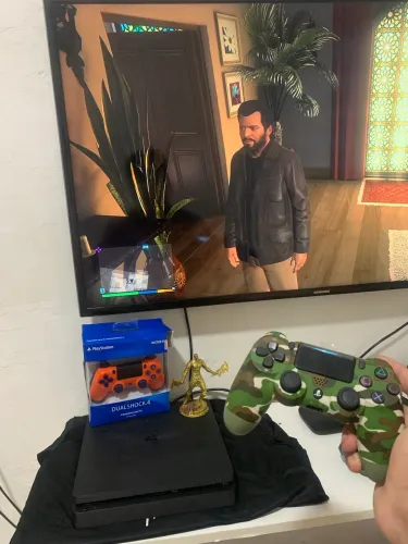 PS4 Slim 1tera conservado 