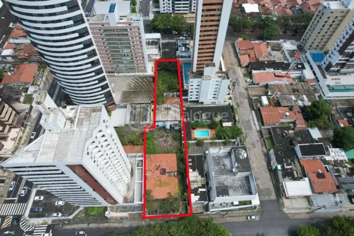 Terreno à venda no bairro Tirol, Natal: excelente oportunidade de investimento!