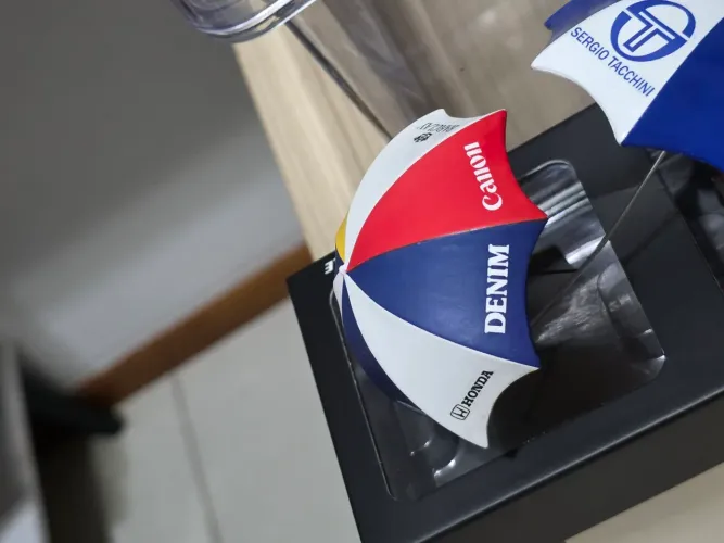 Miniatura guarda chuvas f1 1:18 senna mclaren lotus