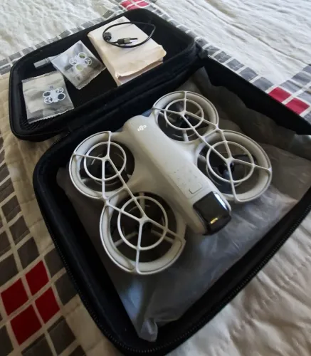 Drone Dji Neo, versão standard.