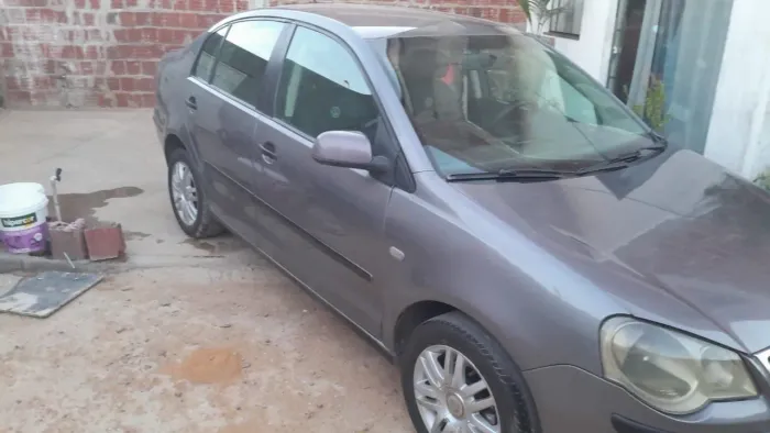 Volkswagen Polo Sedan 1.6 MI Total Flex 8V 4P 2007