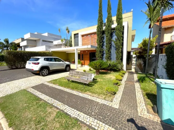 Sobrado -Rua das Primaveras - Jardins Lisboa