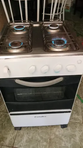 Fogão usado funcionando perfeitamente detalhes de uso que não interfere no funcionamento