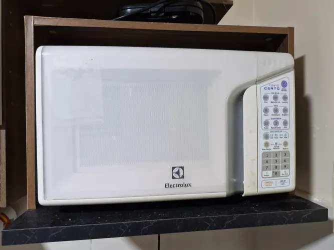 Micro-ondas Electrolux - com defeito
