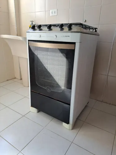 Fogão GE Branco 4 Bocas, modelo FGGE004, Bivolt