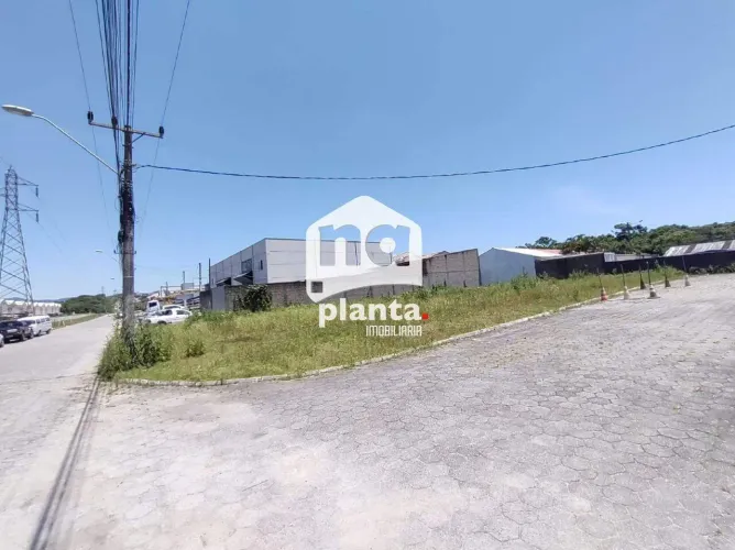 Terreno à venda, no Bairro Forquilhas, São José-SC