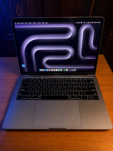 ? MacBook Pro 13? 2017 | SSD 256GB | 8GB RAM | Muito Conservado