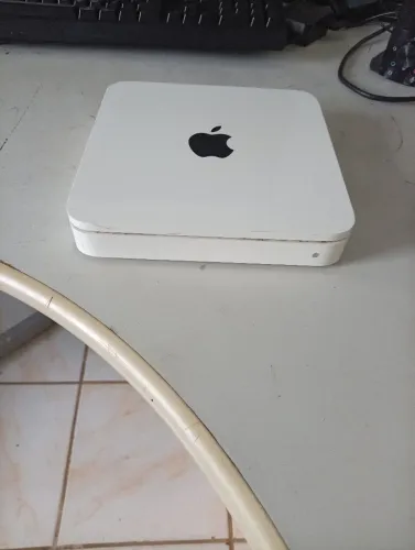 Roteador Apple A1409 4a Geração Branco 2tb (Usado)