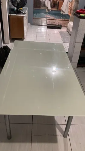 Envelopamento para mesa de vidro (laqueado)