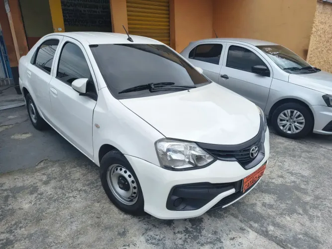 Toyota Etios X Sedan 1.5 Flex 16V 4P Mec. 2020