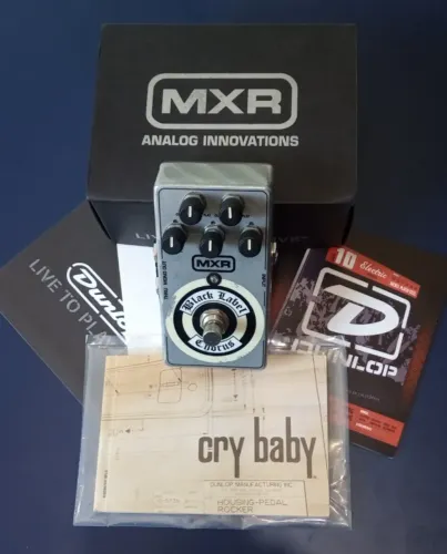 Pedal chorus MXR black label Zakk Wylde estado de novo com caixa, tags inclusive catálogo