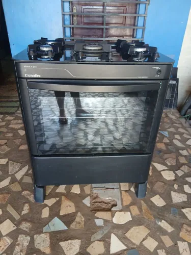 Fogão esmaltec funcionando perfeitamente lindo  Faço entrega  Bocas e fornos ok elétrico 