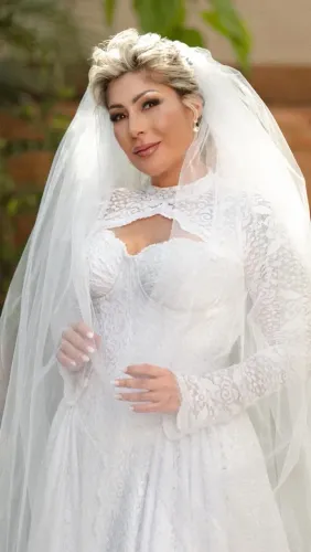 VESTIDO DE NOIVA RENDADO ESTILO VITORIANO