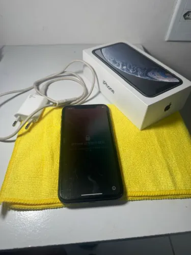 iPhone XR 64GB - R$ 600