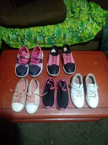 Desapegar 5 pares de TÊNIS n.31e 35.e 2 percatas n. 31