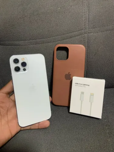 Vendo ou troco iPhone 12 Pro 128g estado de novo