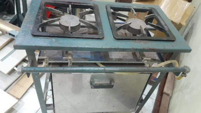 Fogão industrial duas bocas com forno