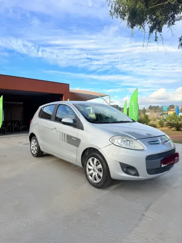 Fiat Palio Attractive 1.0 EVO Fire Flex 8V 5P 2013