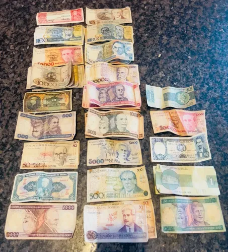 Coleção de Notas Antigas (Várias Cédulas)