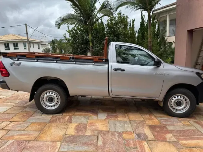 Toyota Hilux CS 4X4 2.8 TDI Diesel Mec. 2025