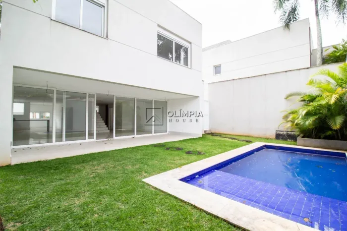 Venda Casa em Condomínio 4 Dormitórios - 525 m² Chácara Santo Antônio
