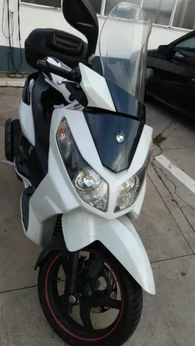 Moto de Garagem