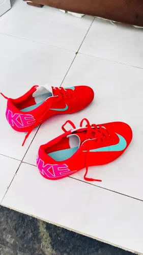 Vendo chuteira da NIKE