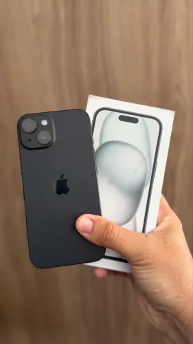 iPhone 15 128GB