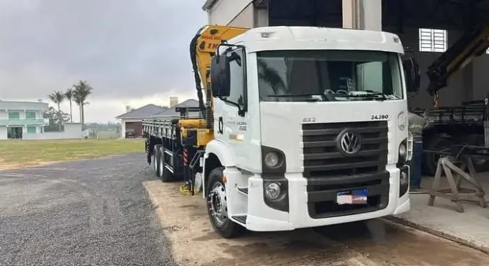 vw 24-280 6x2 2013 com munck ing 45.T
