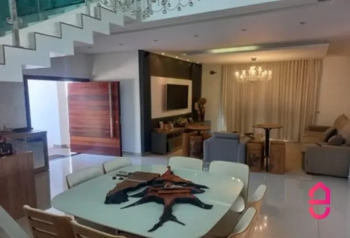 Anaville - 410m² (04 Suítes) em Residencial Anaville - Anápolis - GO