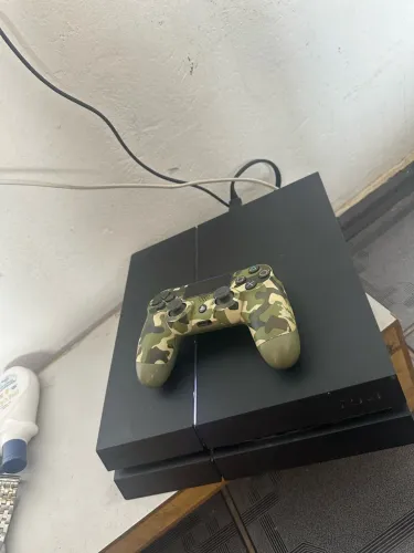 PS4 á VENDA!