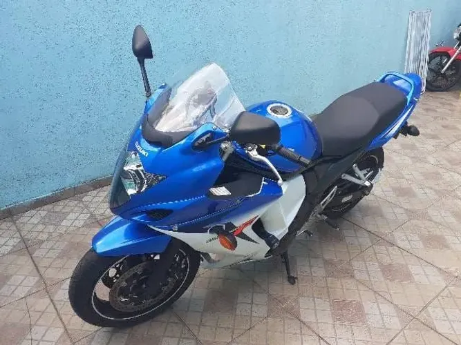 Vendo Suzuki GSX 650F ANO 2016