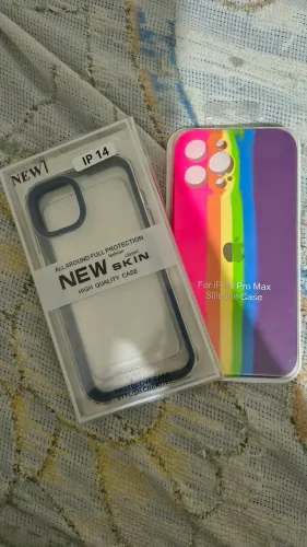 Capinhas iPhone 14 e iPhone 13 Pró Max
