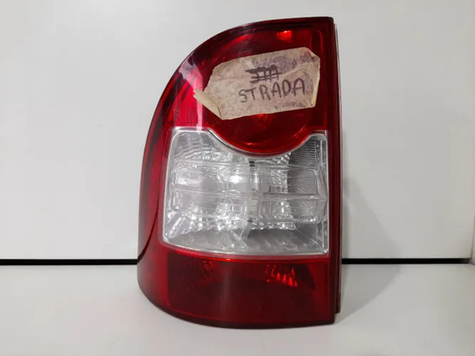 Lanterna Esquerda Fiat Strada 2009 2010 2011 2012 2013 Original BG302