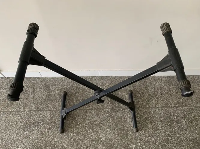 Suporte teclado em perfeito estado