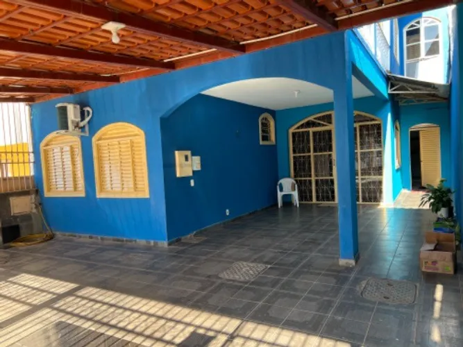 Sobrado 5 quartos sendo 4 suítes com abites para financiamento 