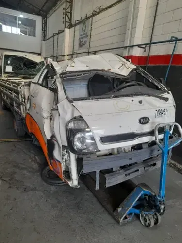 Sucata para retirada de peças - kia bongo