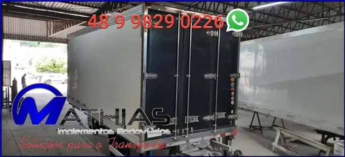 Baú gancheiro e paleteiro Comprimento 6m Altura 2.30